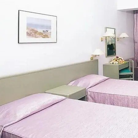 Arinna 3* Titreyengol