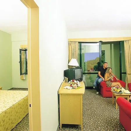 Arinna Hotel 3*