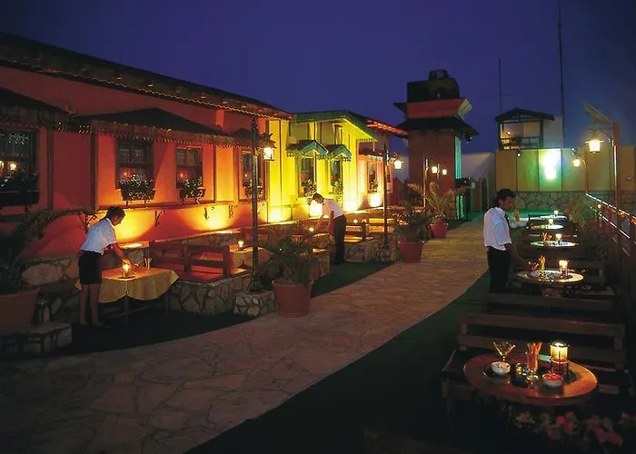 Arinna 3* Titreyengol